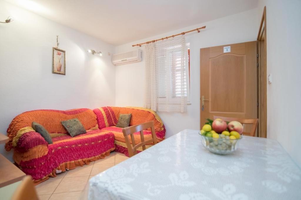 Apartments Longo Supetar Εξωτερικό φωτογραφία