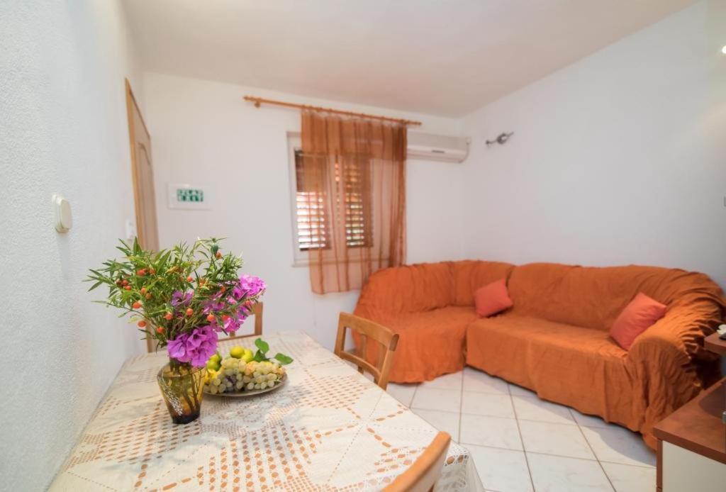 Apartments Longo Supetar Εξωτερικό φωτογραφία