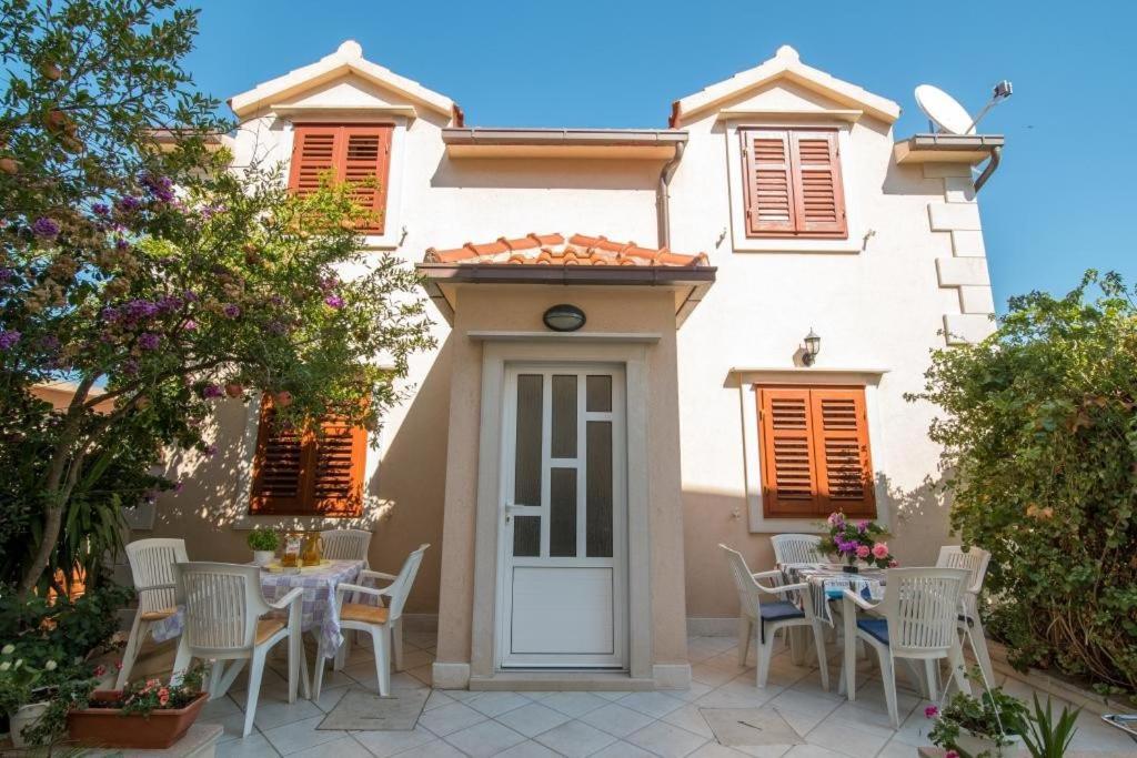 Apartments Longo Supetar Δωμάτιο φωτογραφία